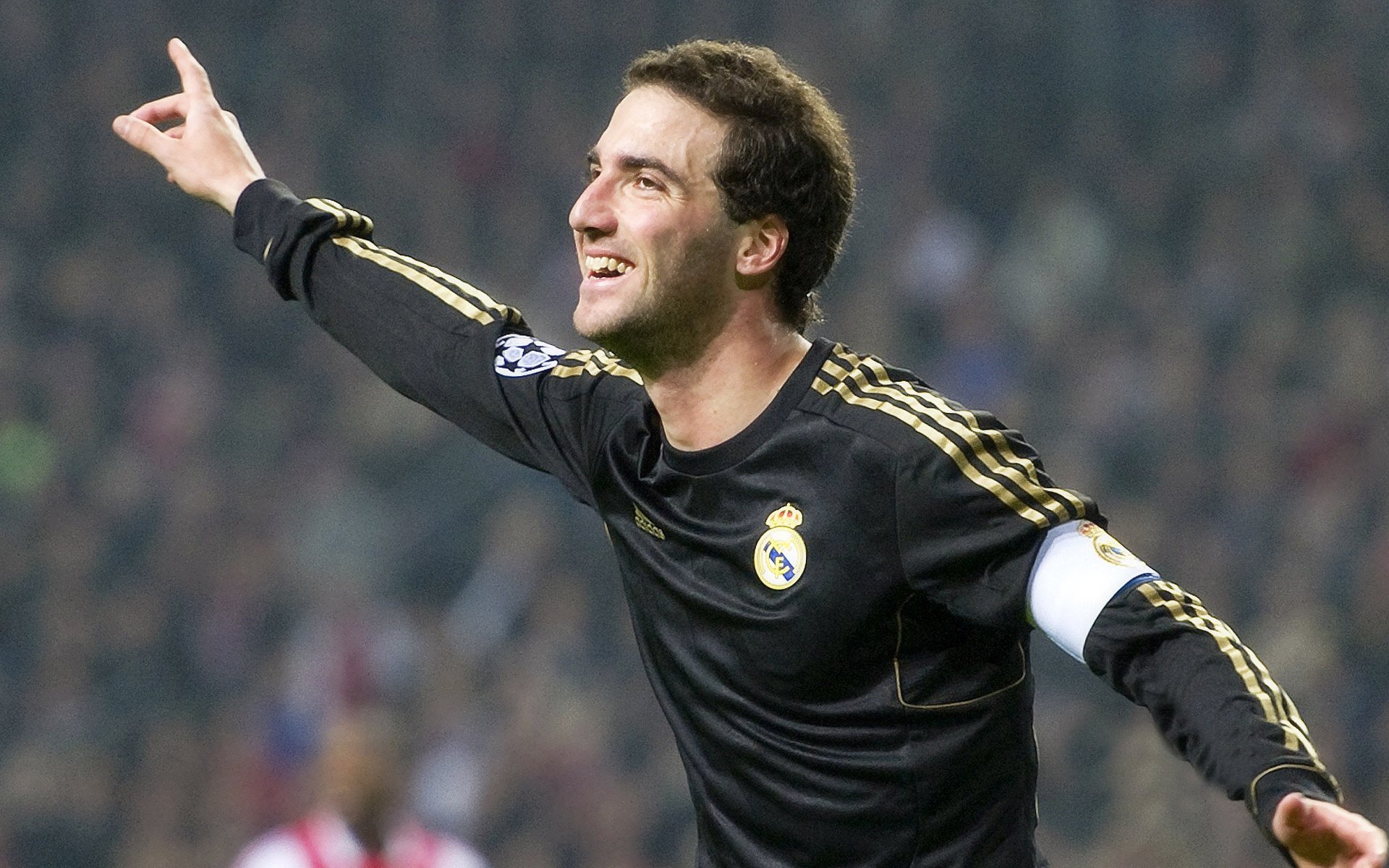 切尔西未来之星：四名17岁小将签署职业合同，ziyech切尔西